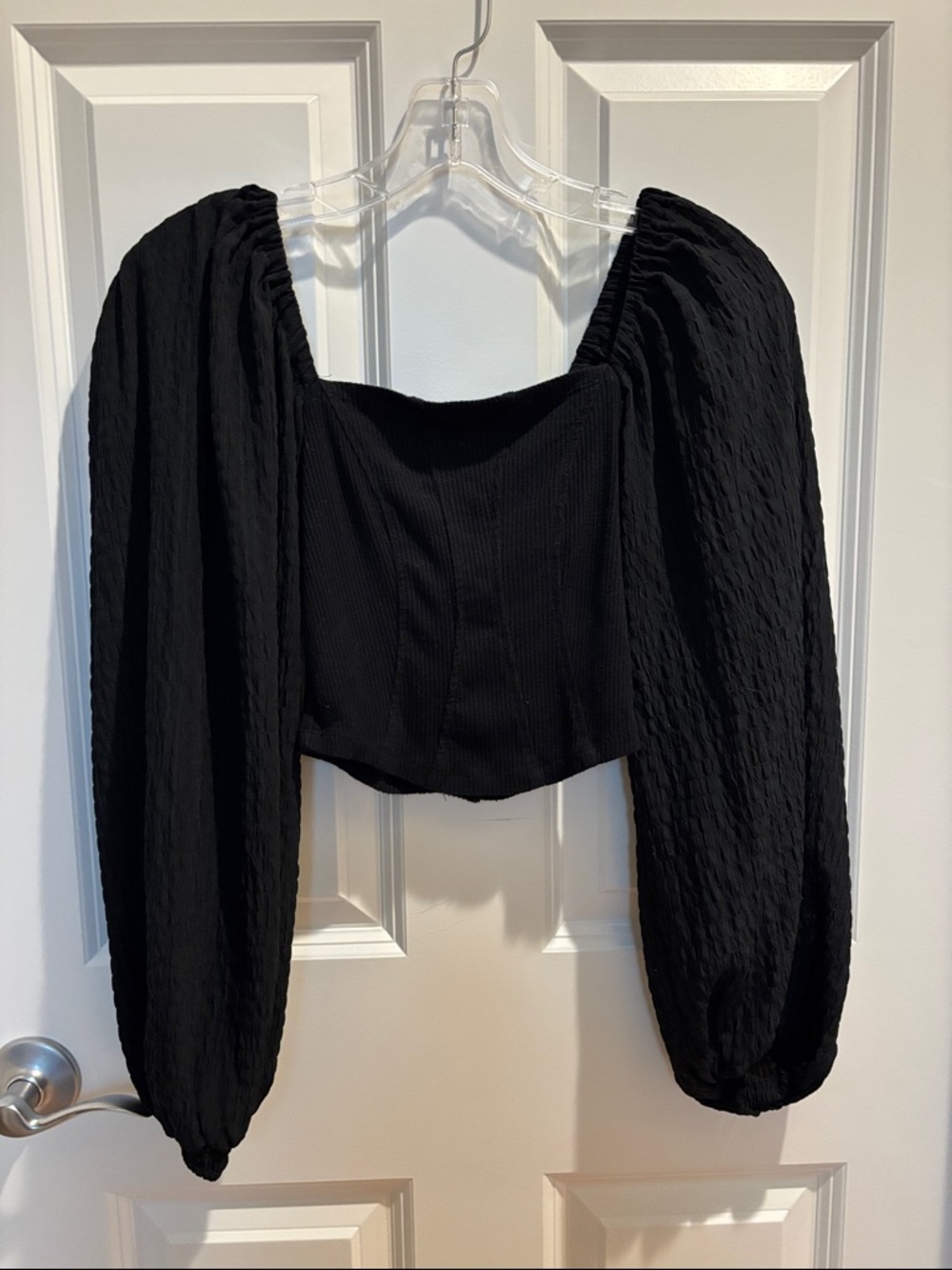 Urban Outfitters Black Puff-Sleeve Square Neck Crop Top - size small